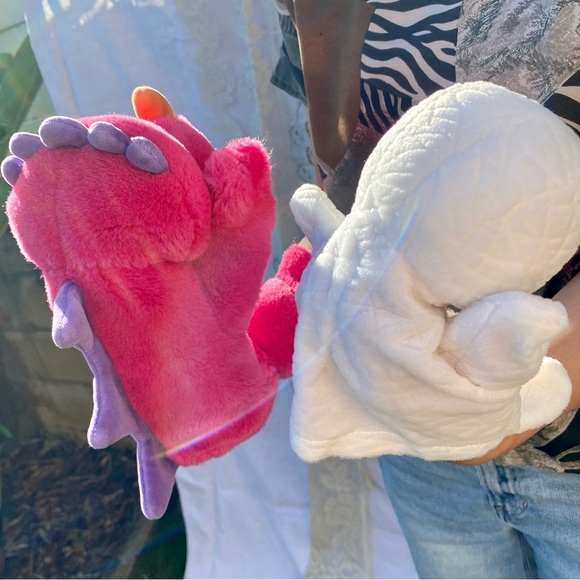Two Hand Puppet Plushies White Baby Harp Seal and Pink Purple Baby Dinosaur - Picture 7 of 16